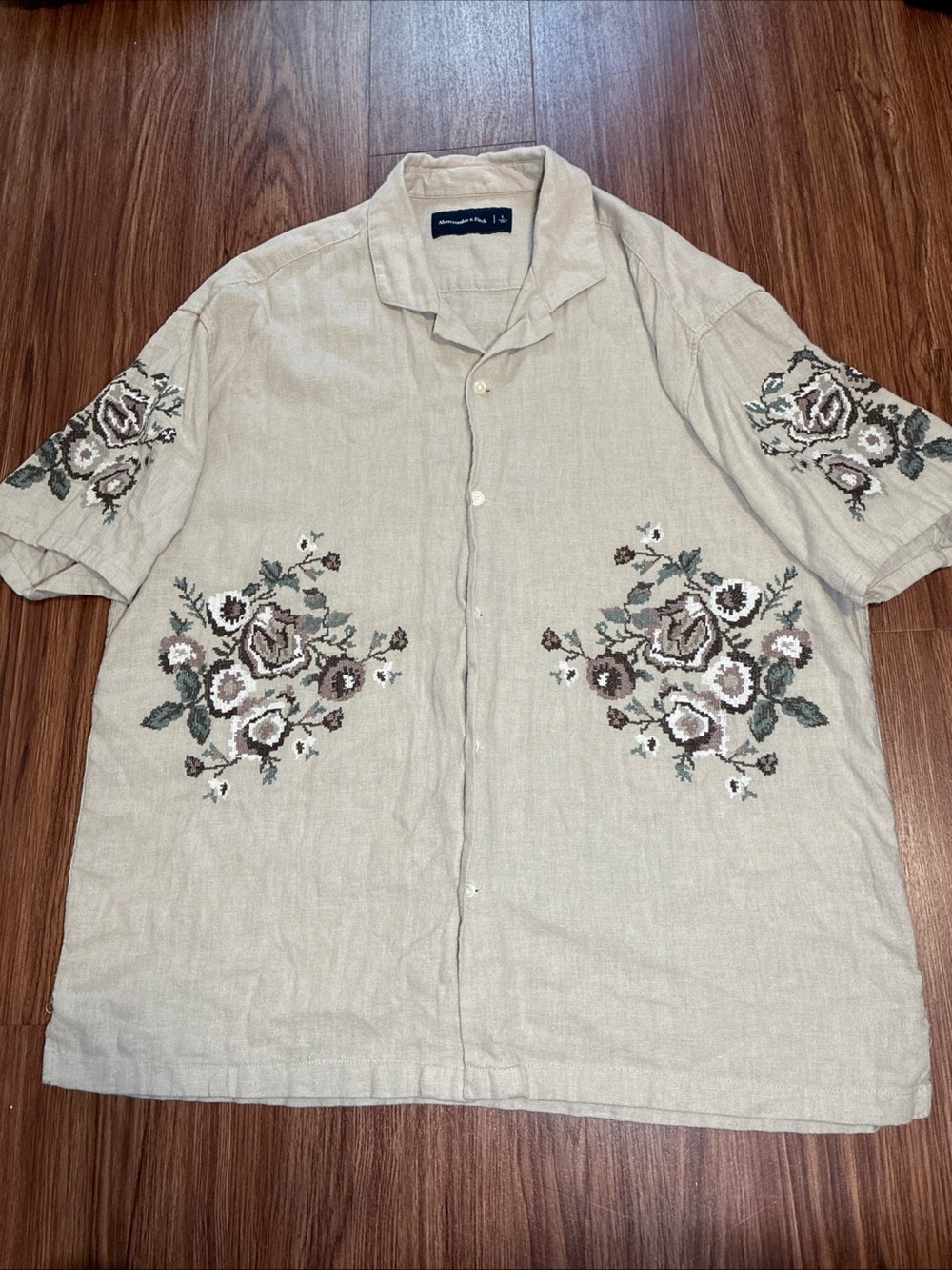 vintage Abercrombie & fitch embroidered floral shirt Size Large